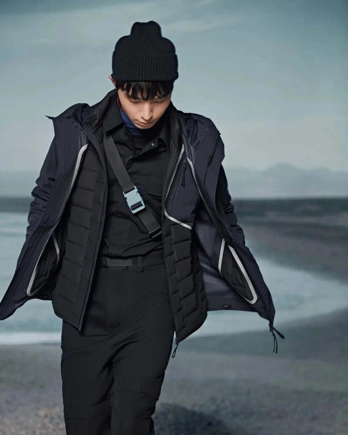 LIGHTWEIGHT 2-IN-1 GOOSE DOWN JACKET