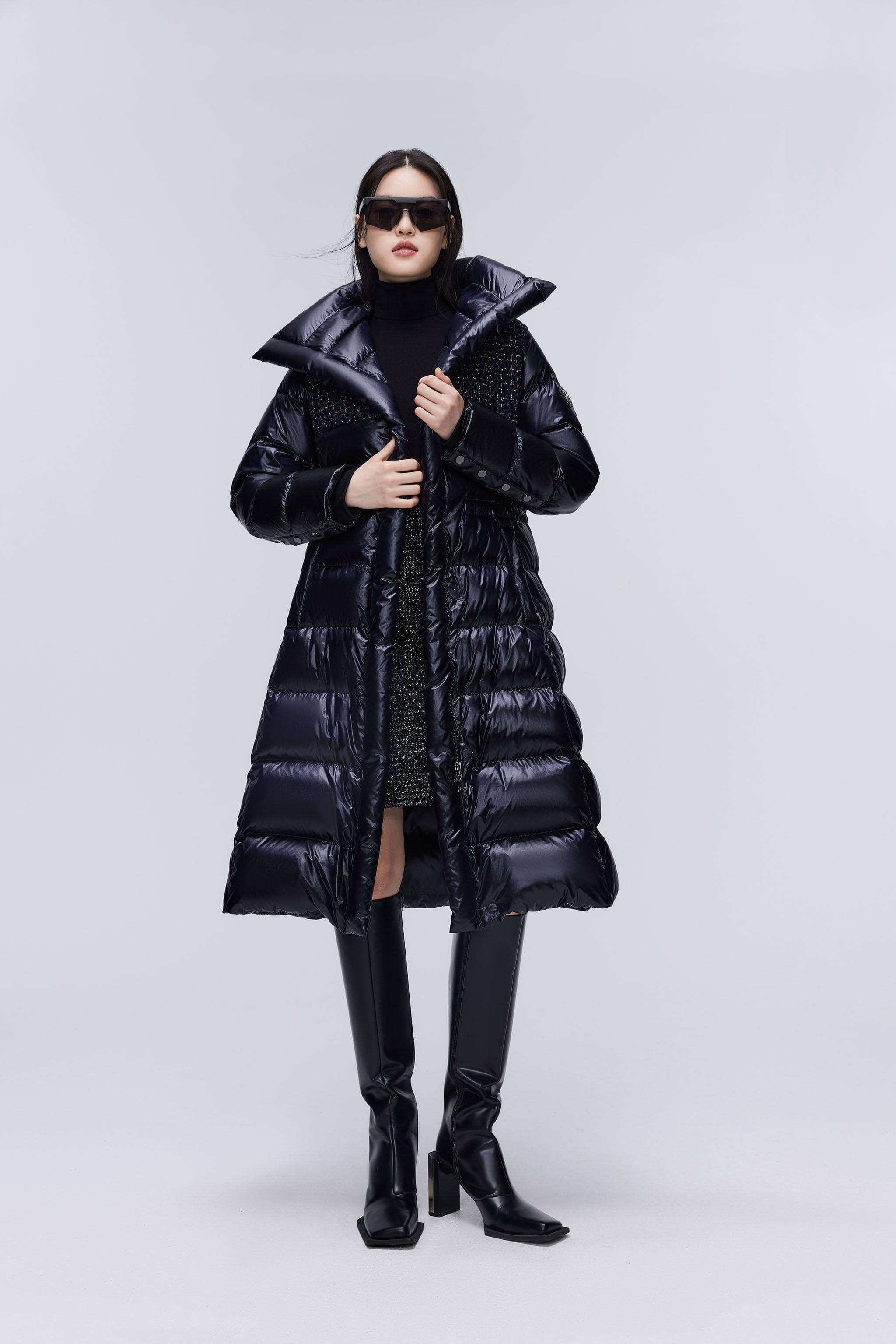 BOSIDENG 2023 Women's Premium Puffer Goose Down Jacket 3192 4 / Blue and Gold Check Tweed