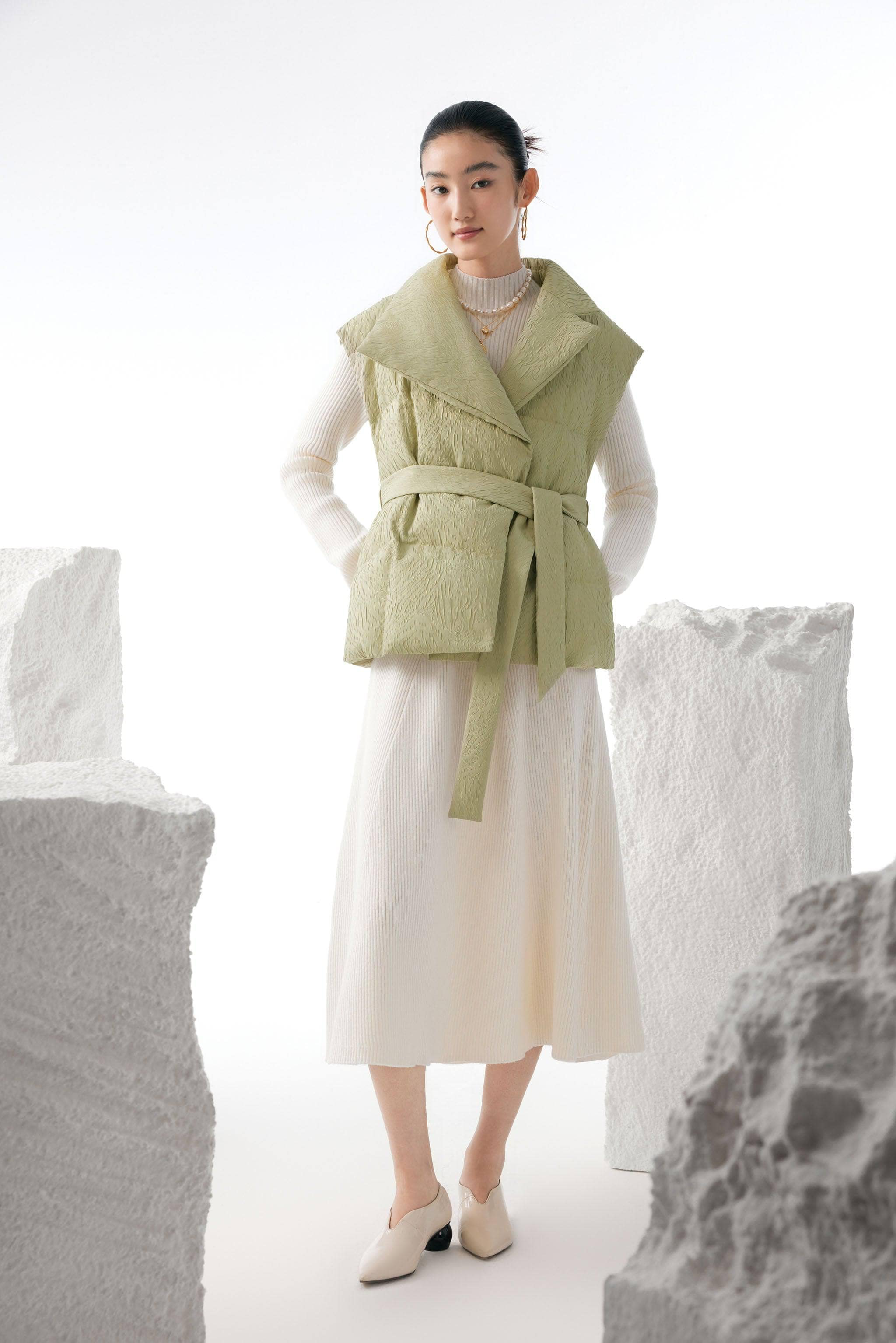 BOSIDENG 2023 Women's Eastern Aesthetic Goose Down Gilet Gilet 4 / Pastel Green Jacquard