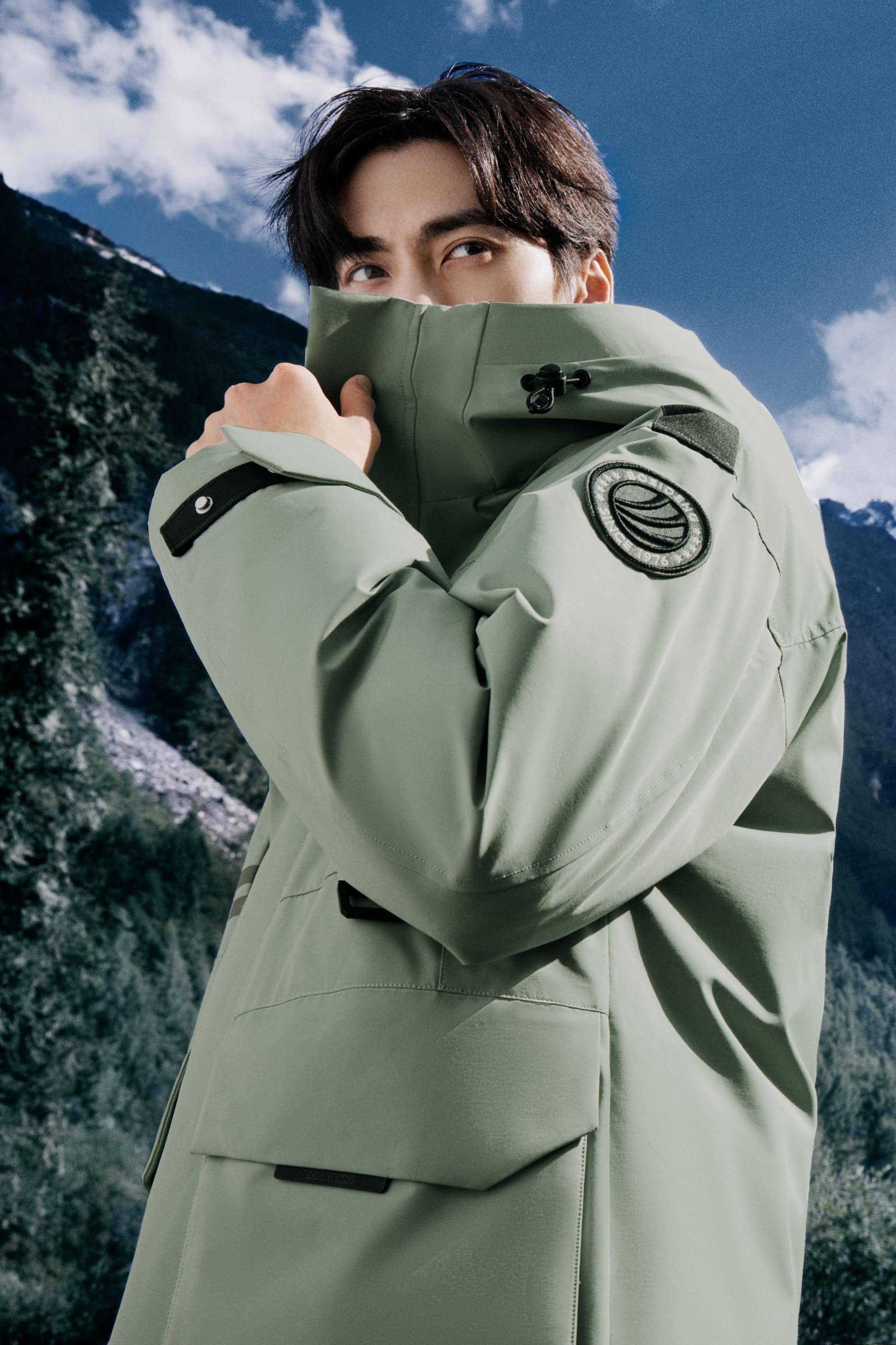 BOSIDENG 2023 Men's Light Extreme Goose Down Jacket 2327 Jacket