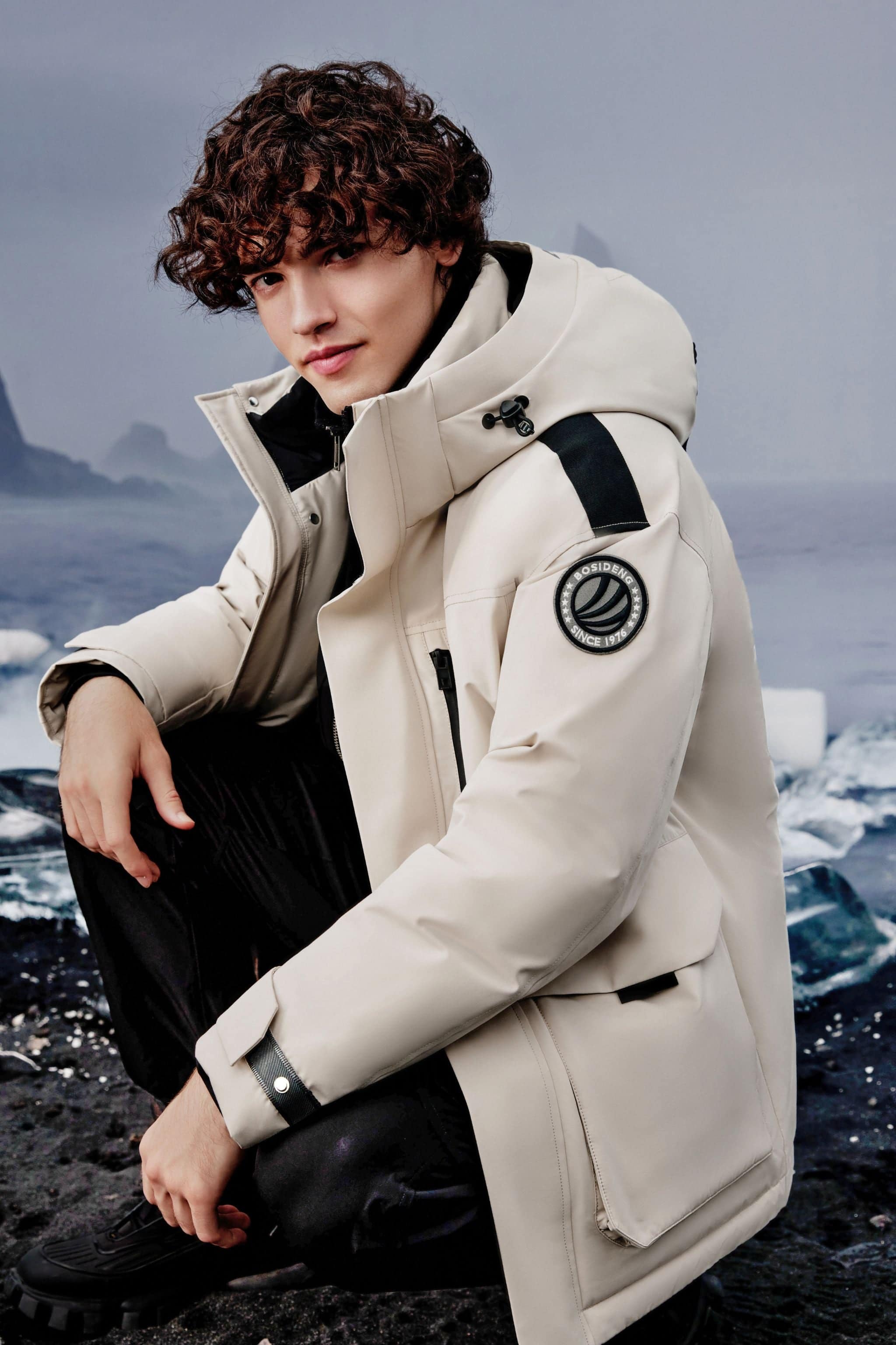 BOSIDENG 2023 Men's Light Extreme Goose Down Jacket 2327 Jacket