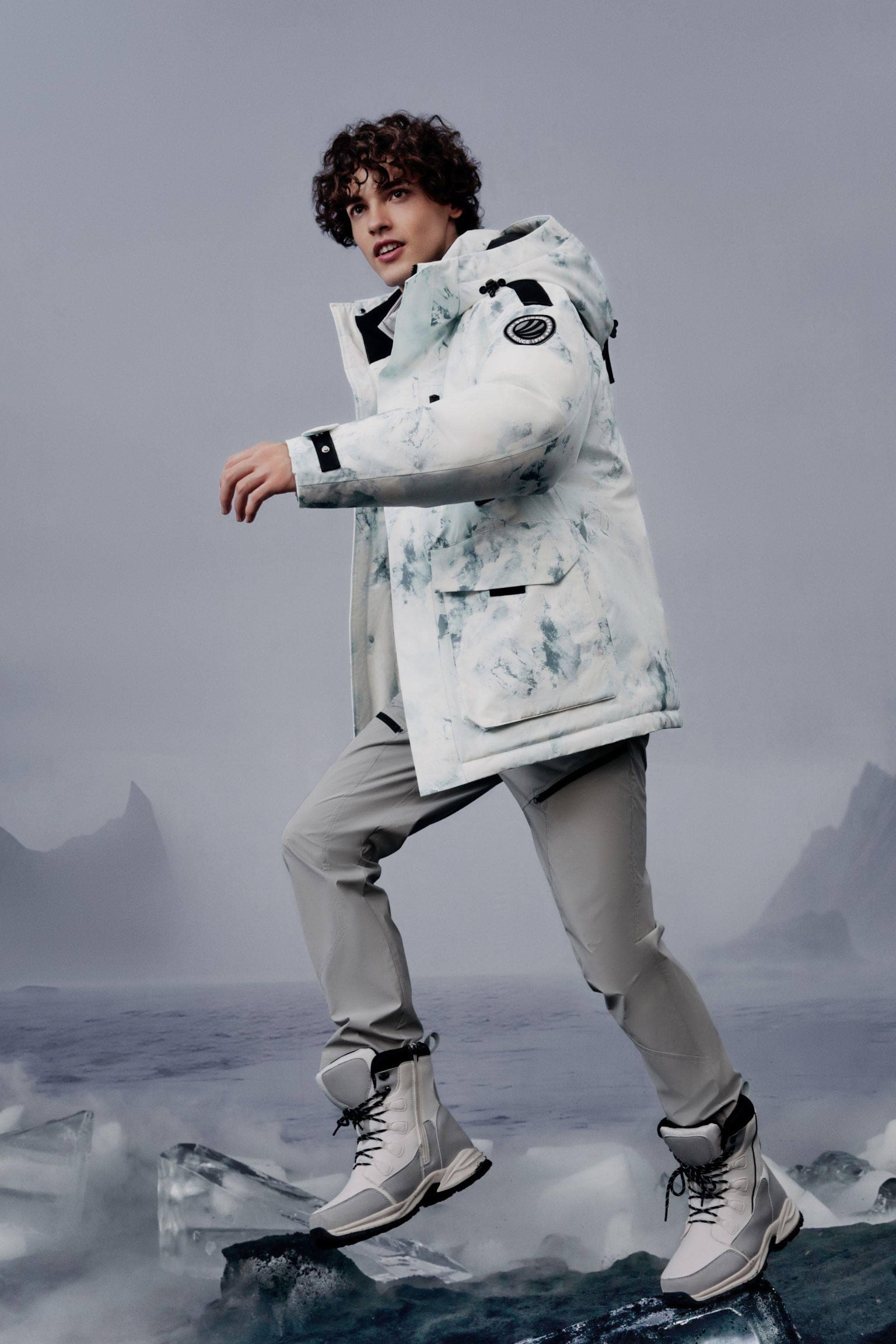 BOSIDENG 2023 Men's Light Extreme Goose Down Jacket 2327 Jacket