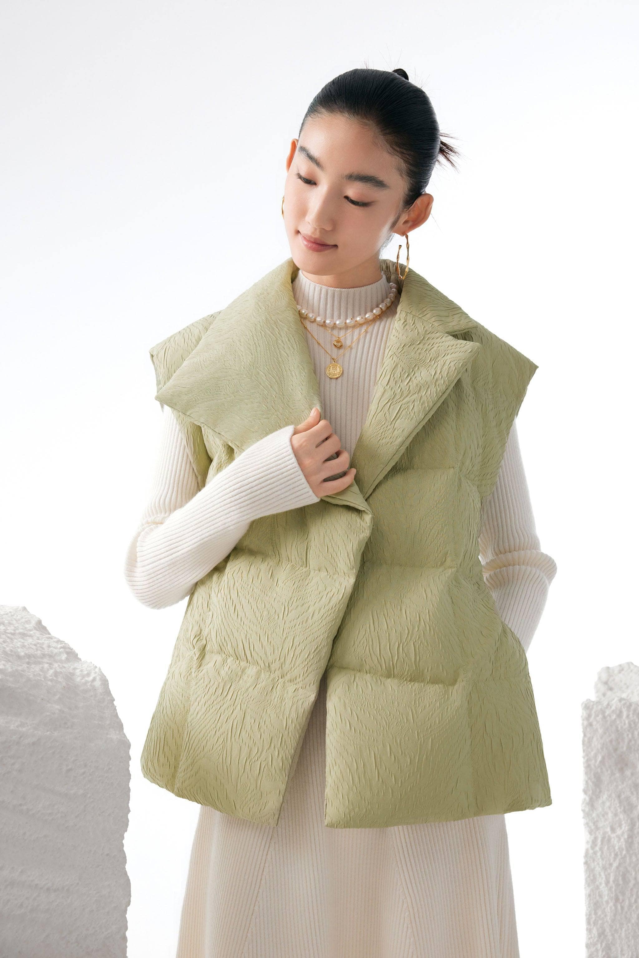 BOSIDENG 2023 Women's Eastern Aesthetic Goose Down Gilet Gilet