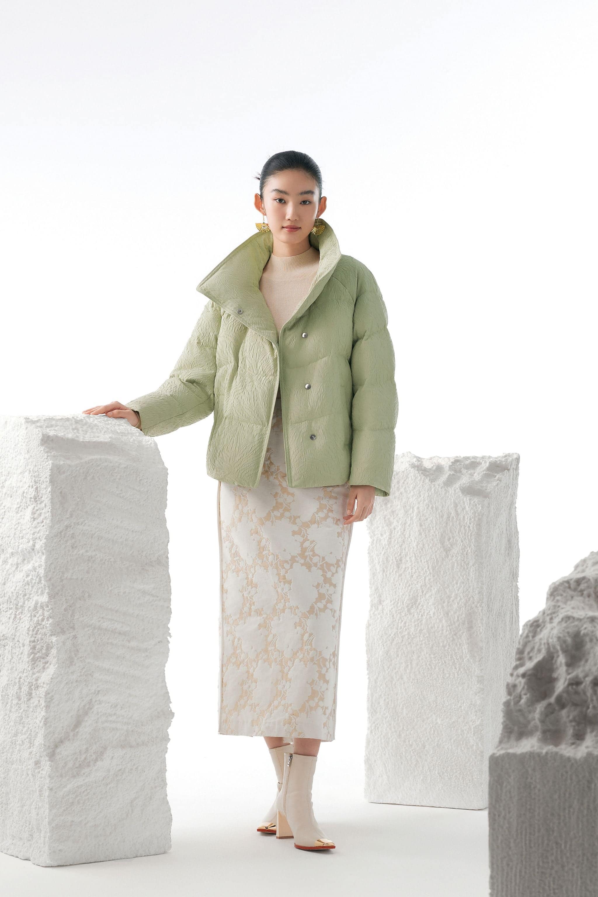 BOSIDENG 2023 Women's Eastern Aesthetic Goose Down Jacket