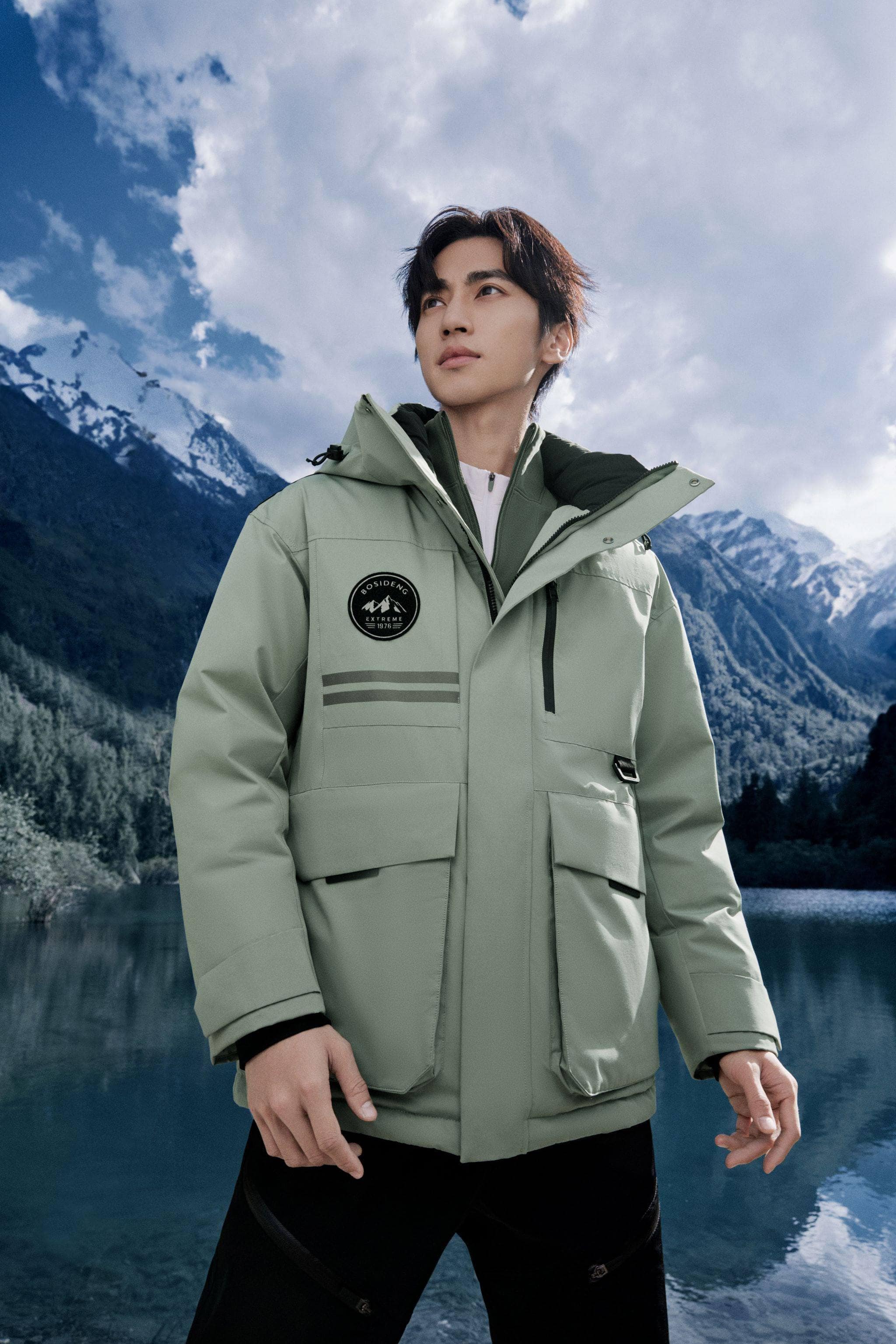BOSIDENG 2023 Men's Light Extreme Goose Down Jacket 2327 Jacket XS / Field Green