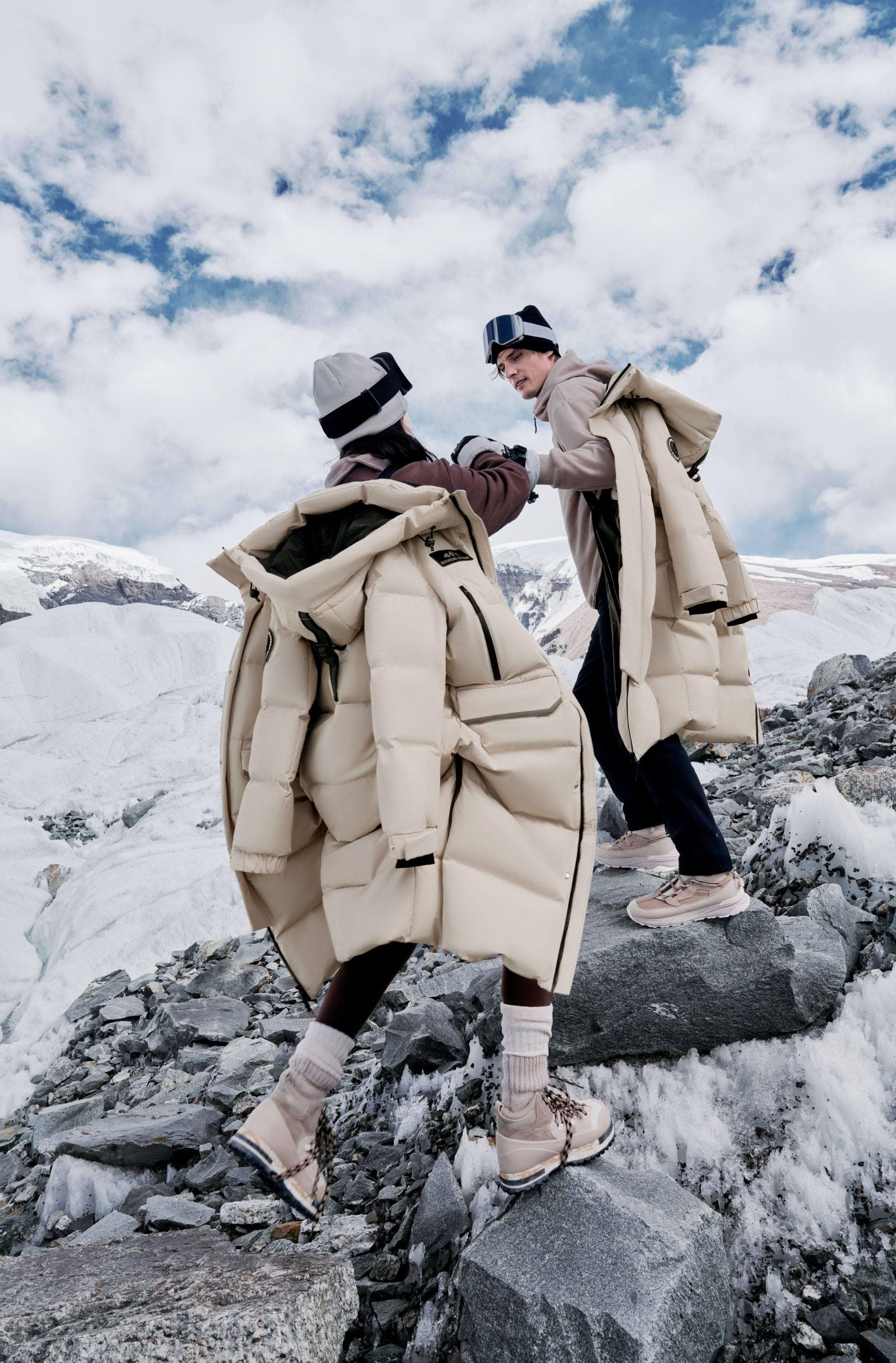 BOSIDENG 2024 Light Extreme Neutral Goose Down Parka 2320 Parka