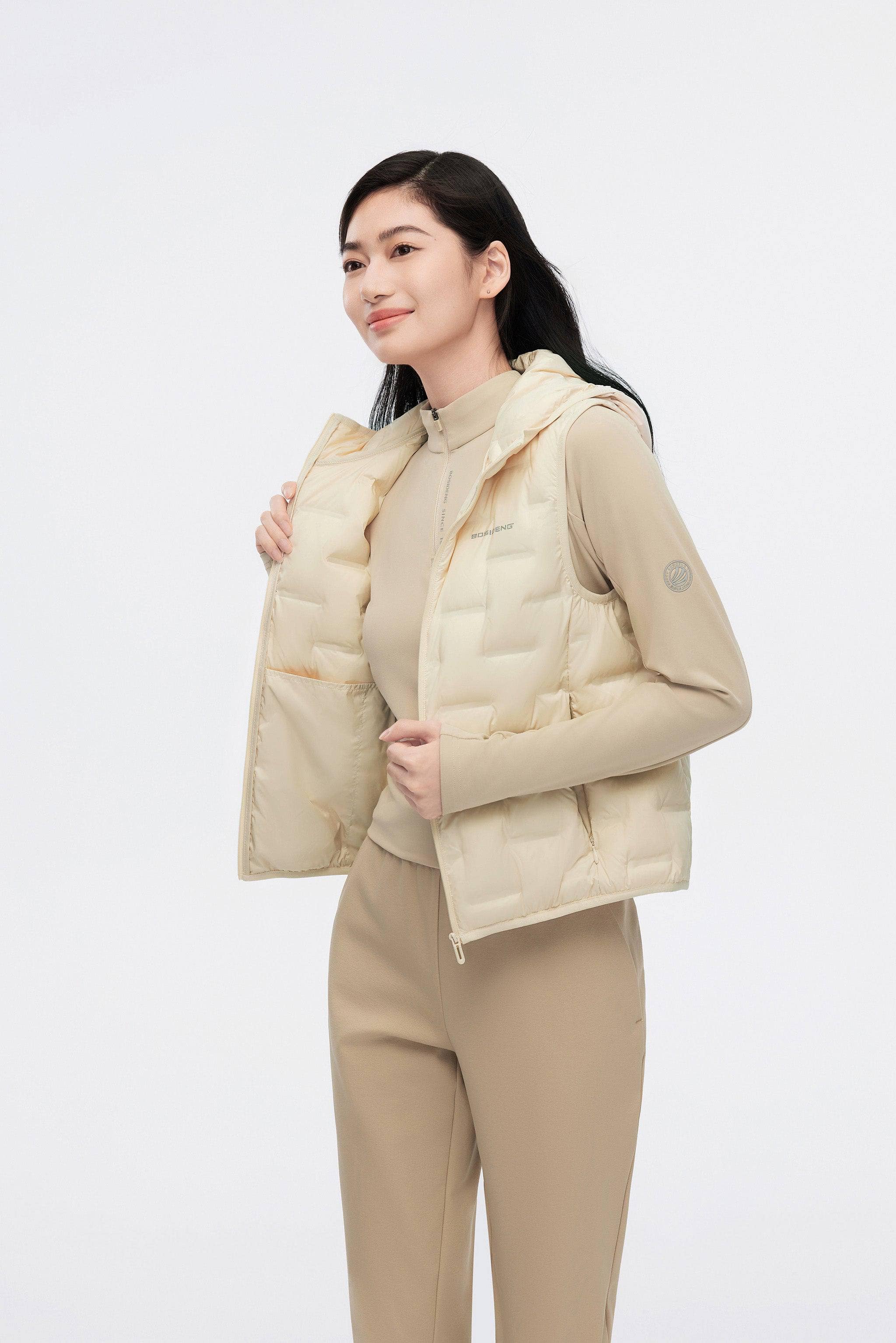 Women's Goose Down Hooded Gilet 1032 — Discover the Women's Goose Down Hooded Gilet — view 15; windproof
