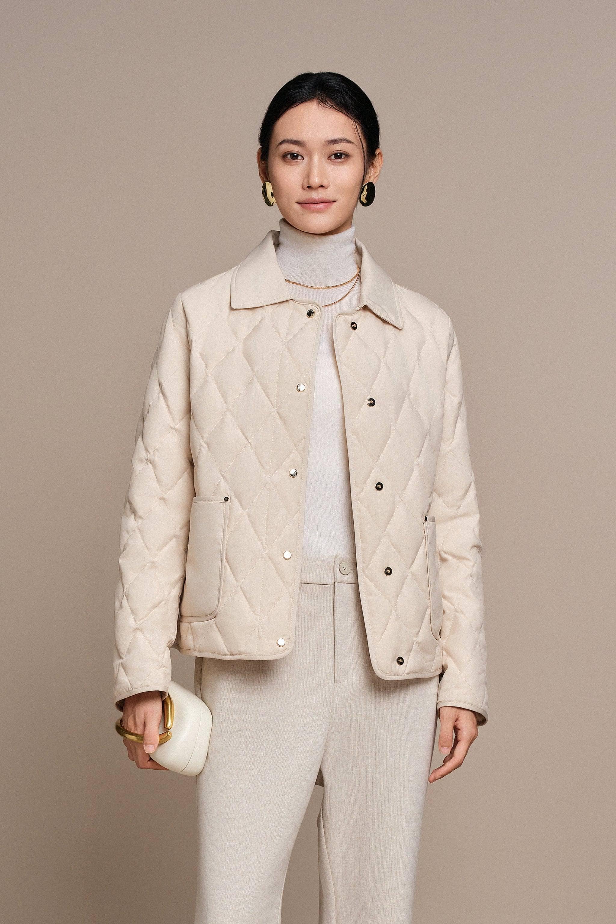 BOSIDENG 2025 Women's Short Goose Down Quilted Coat Soft Light Beige / 4