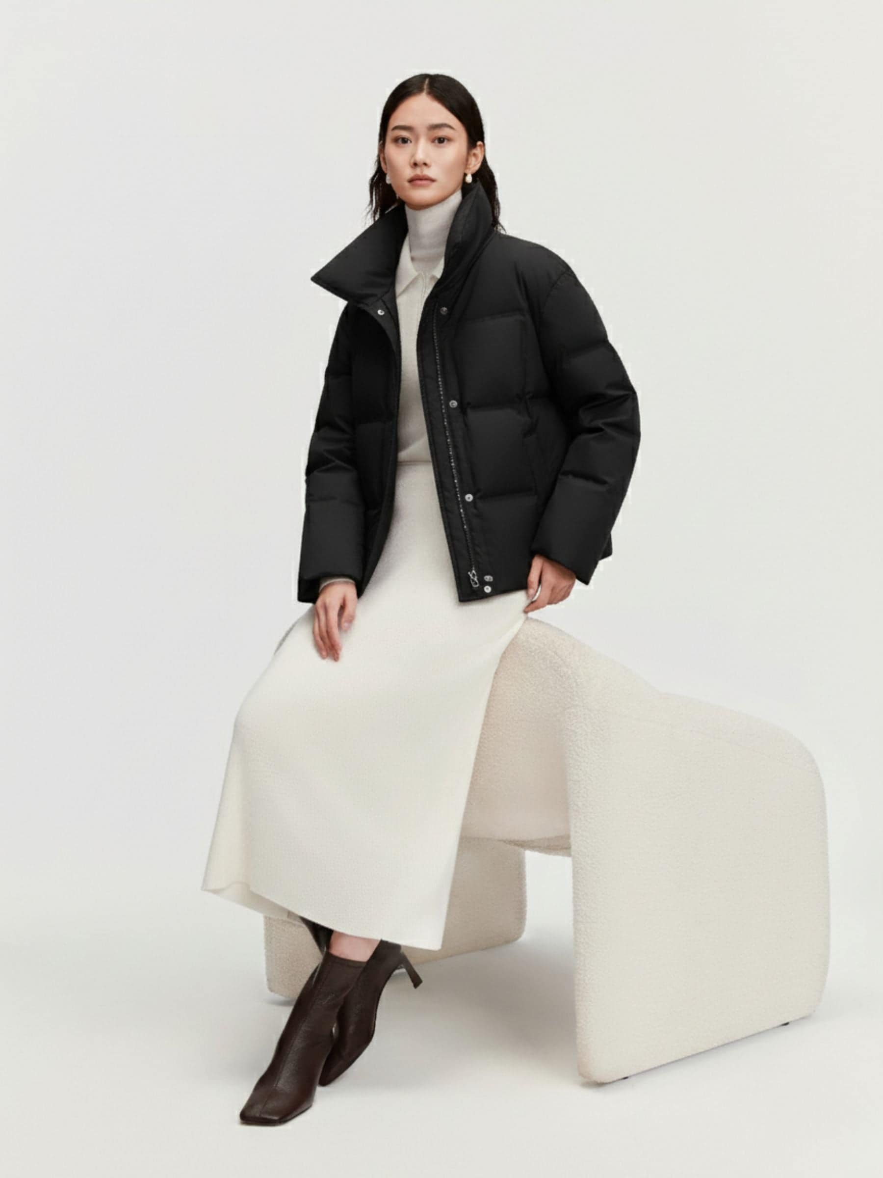 Women's Business Classic Goose Down Jacket With Lapel 112 — Crafted from refined Chinese jacquard fabric — view 20