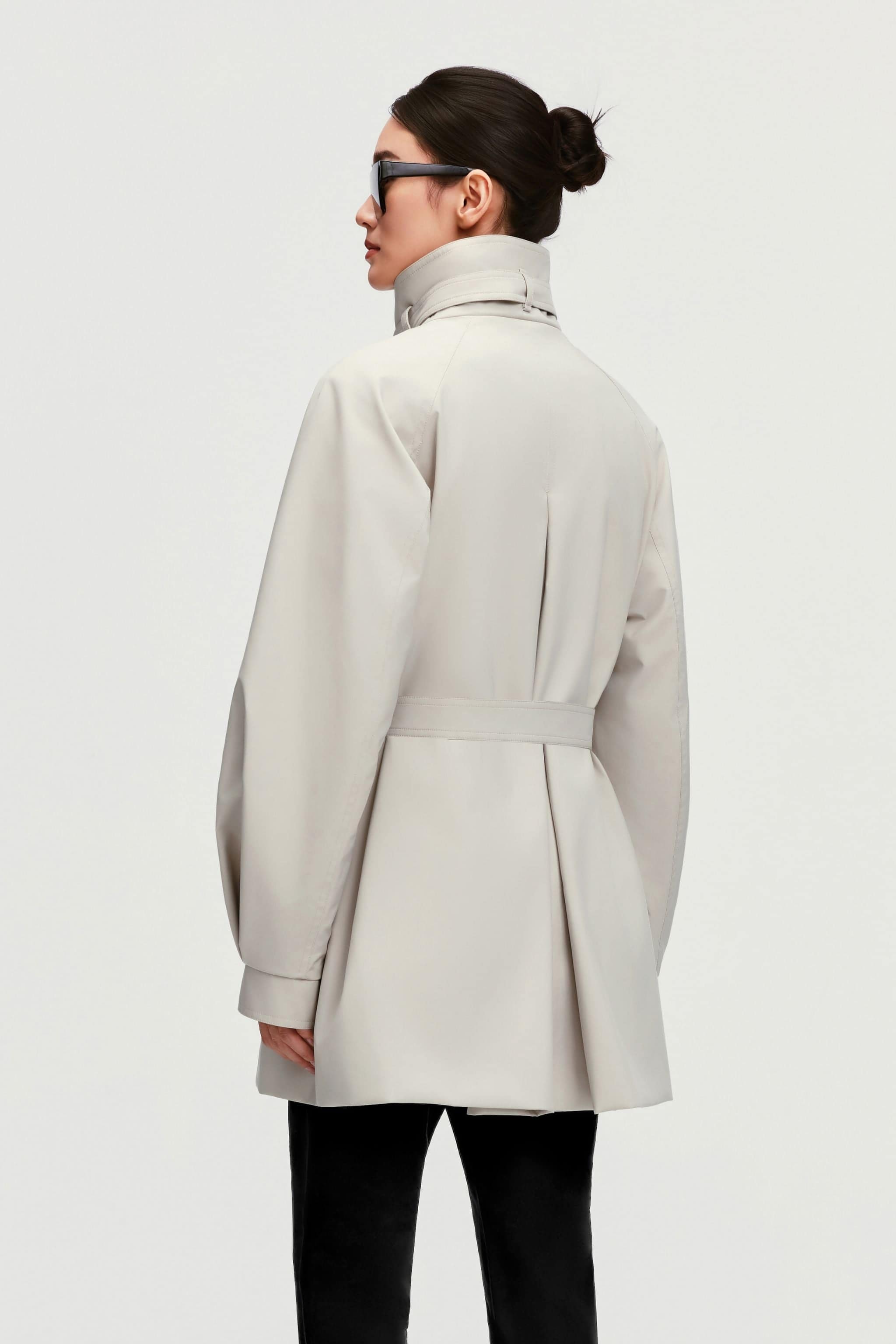 BOSIDENG 2025 Women's Short Belted Goose Down Trench 202 Jacket