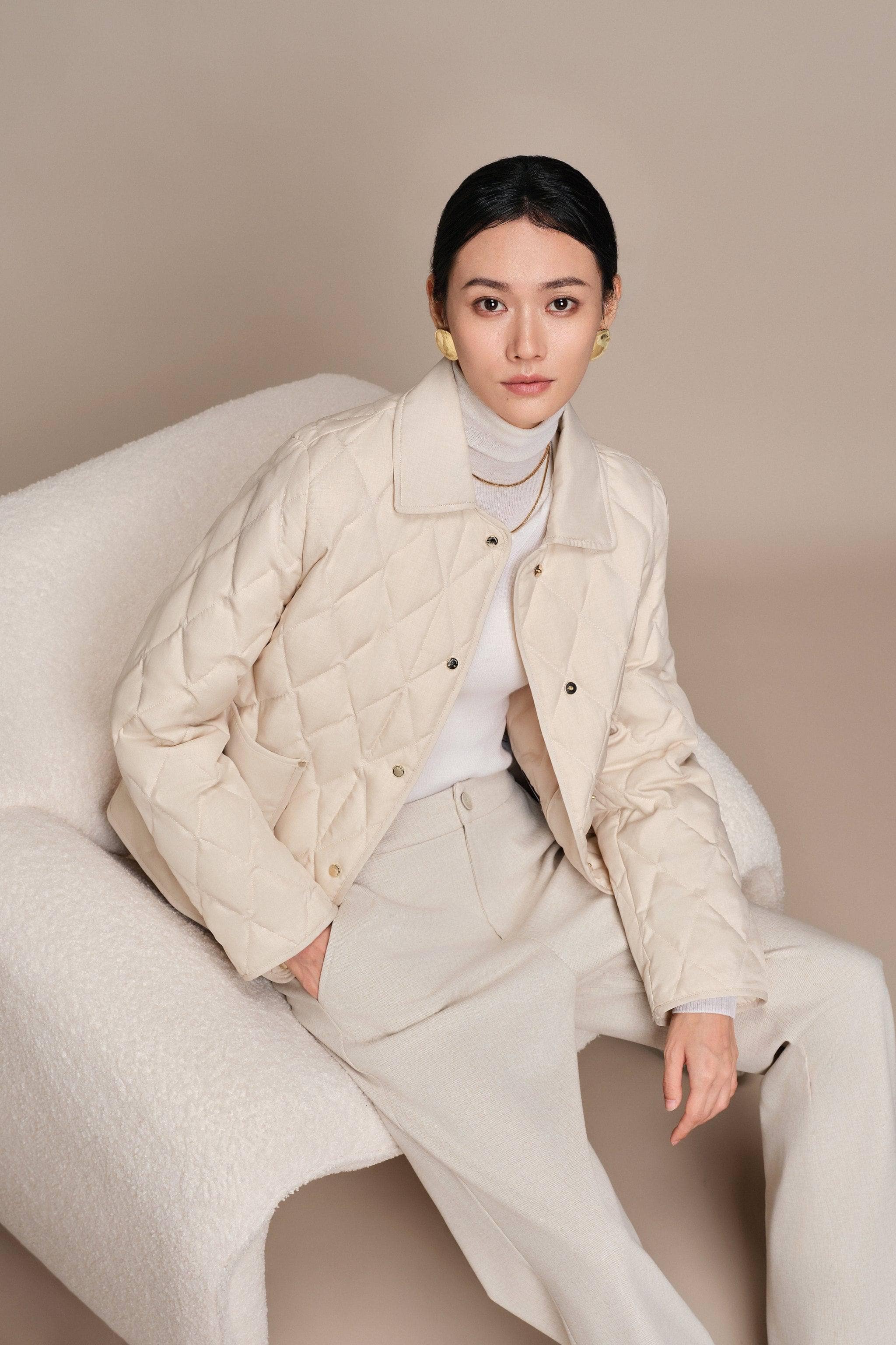 BOSIDENG 2025 Women's Short Goose Down Quilted Coat