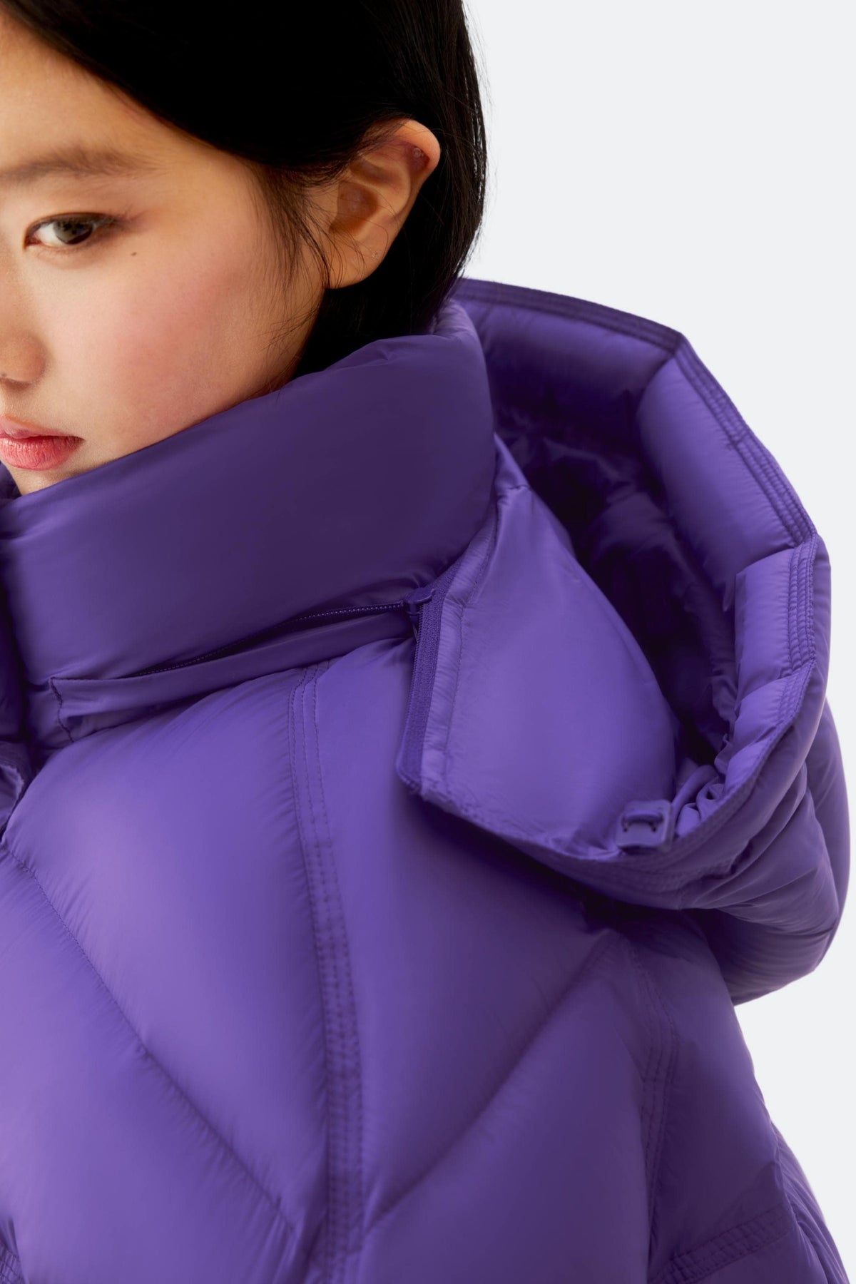Puff Women's Short Down Jacket with Detachable Hood 102