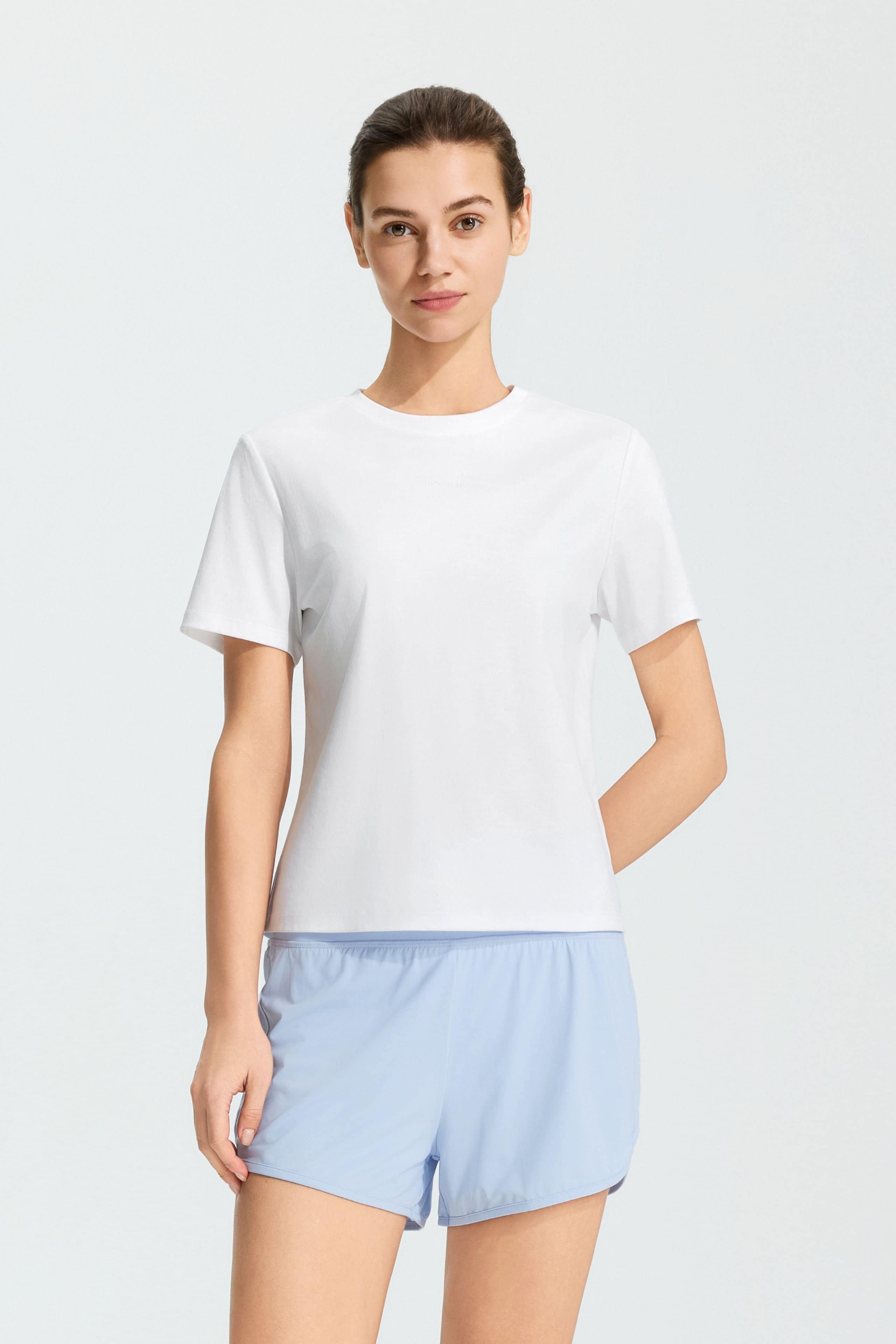 Women's Short Sleeved T-shirt 108 — T-shirt combines cooling breathability with a shape-retaining silhouette