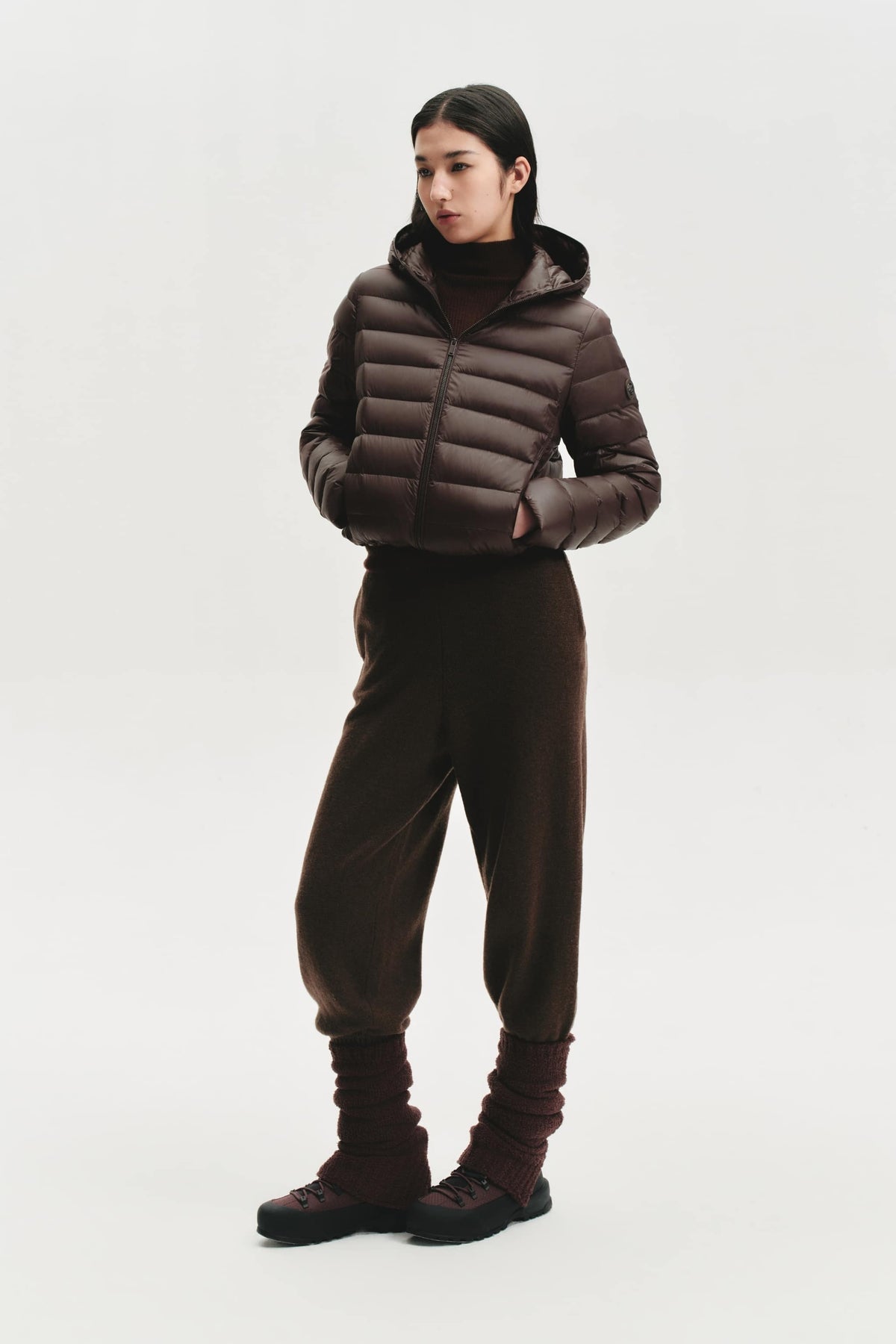 Womens Oversized Goose Down Jacket W/ Hood 054M