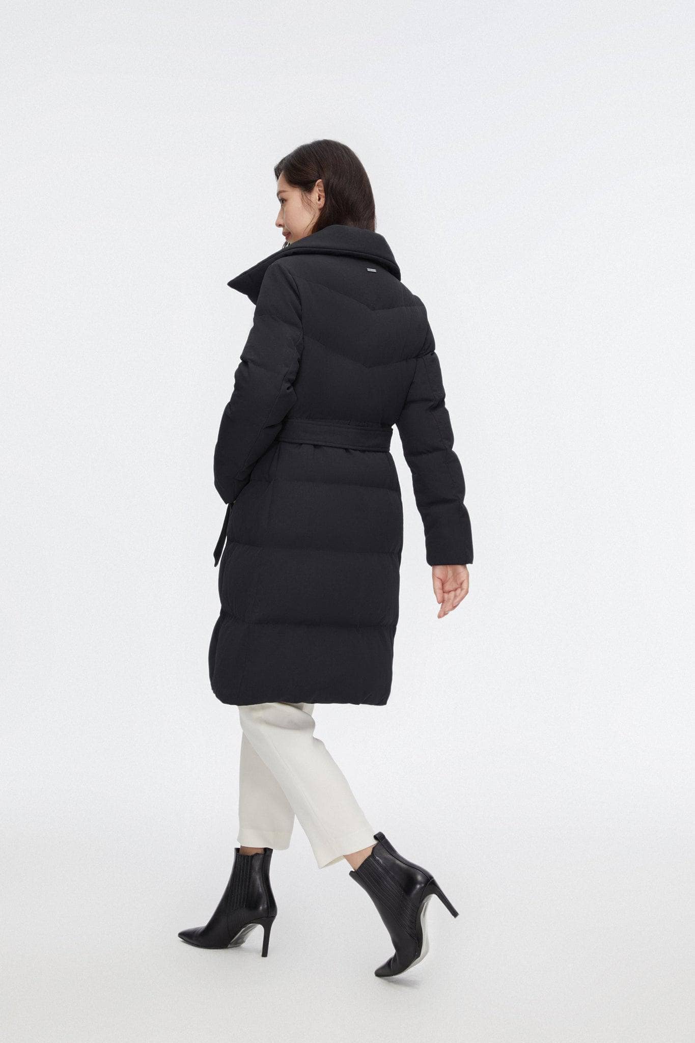 Mid-length Goose Down Jacket With Lapel — Luxuriate in premium warmth with our 700+ fill power goose down — view 8