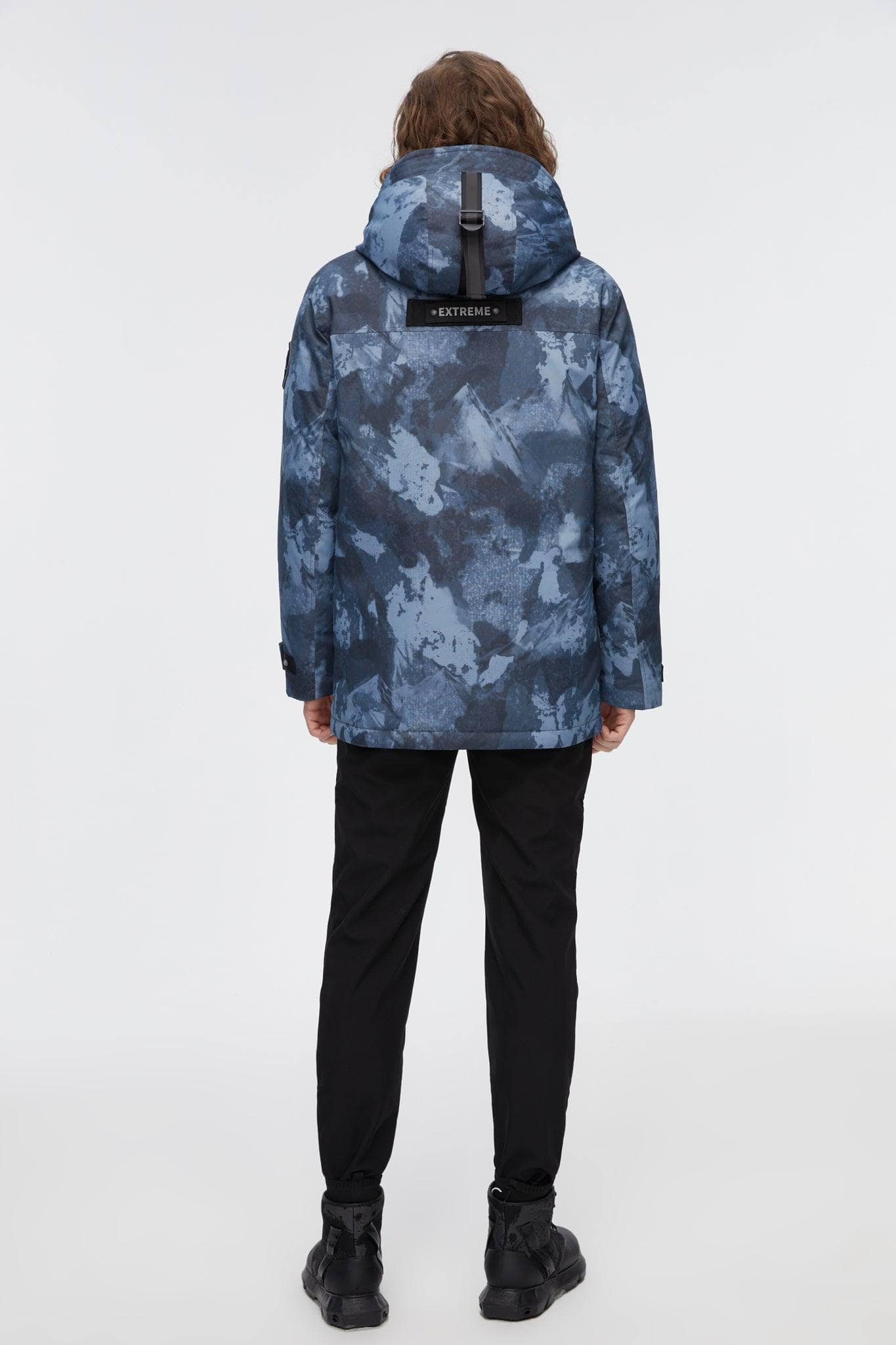 Short Goose Down Jacket With Hood — Stay warm in the harshest conditions with the Extreme Goose Down Jacket — view 10; windproof