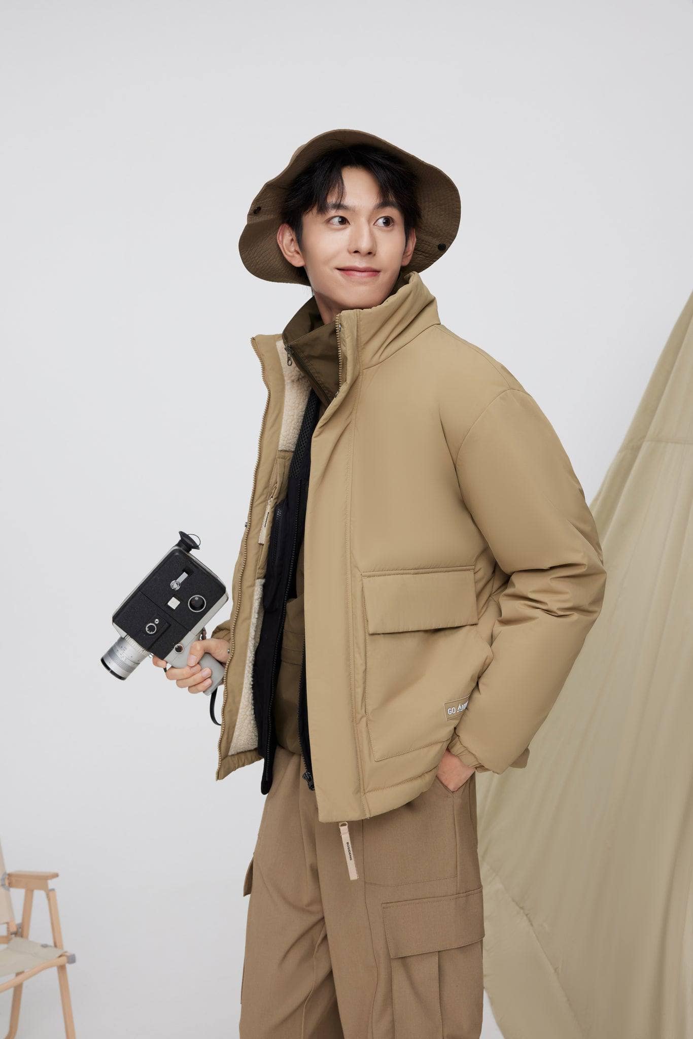 BOSIDENG 2022 Reversible Short Down Jacket Jacket XXS / Brown