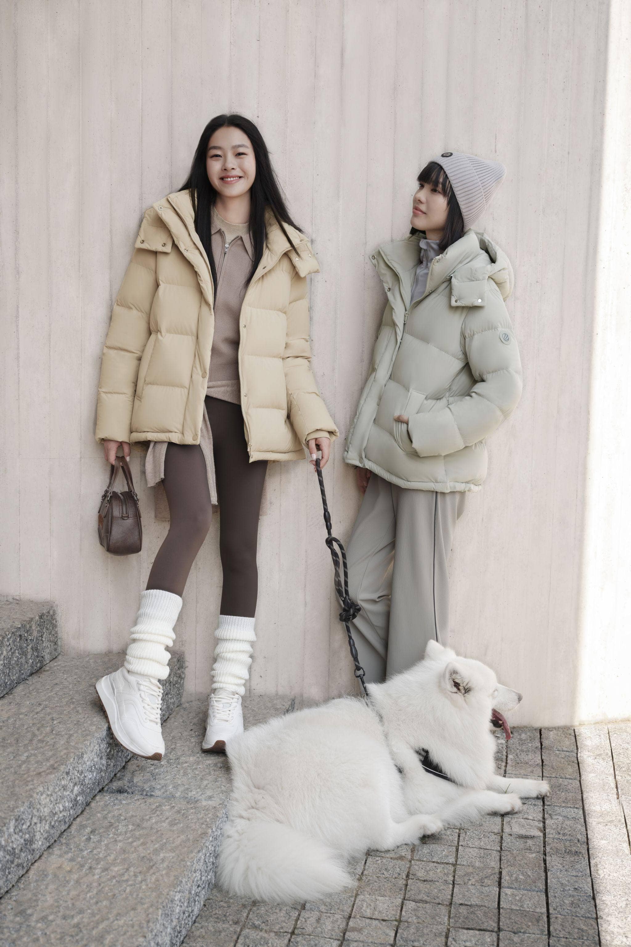BOSIDENG 2024 Feel the Cloud women’s down jacket with detachable hood Jackets