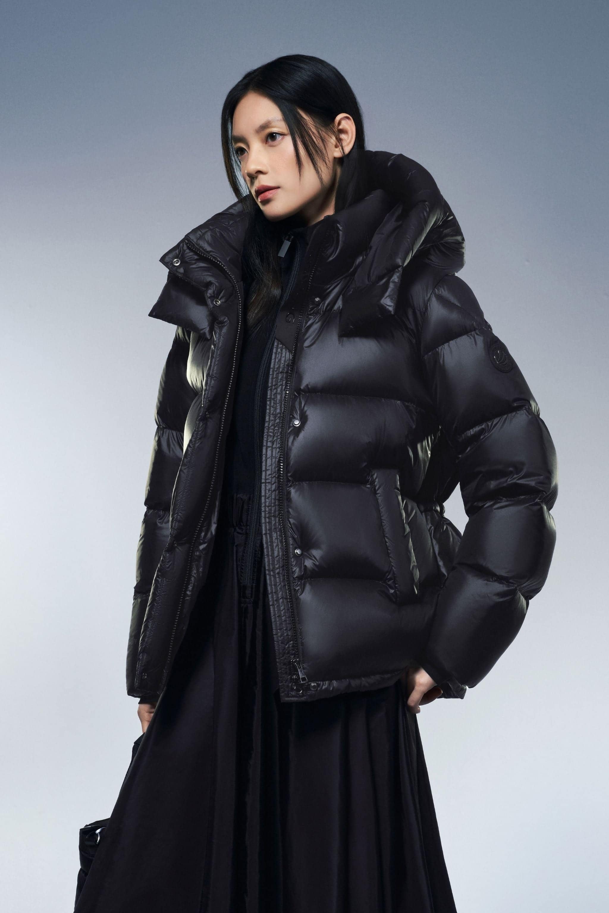 BOSIDENG 2025 Womens Goose Down Puffer With Hood 116 Jacket Coal / 4