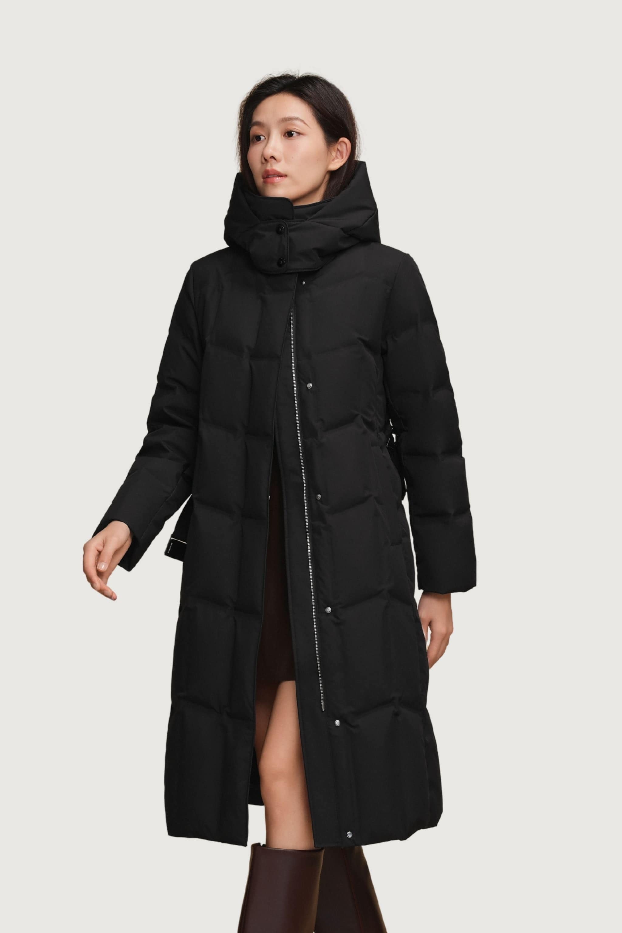 BOSIDENG 2025 Women's Long Hooded Goose Down Jacket With Belt 146 Jacket