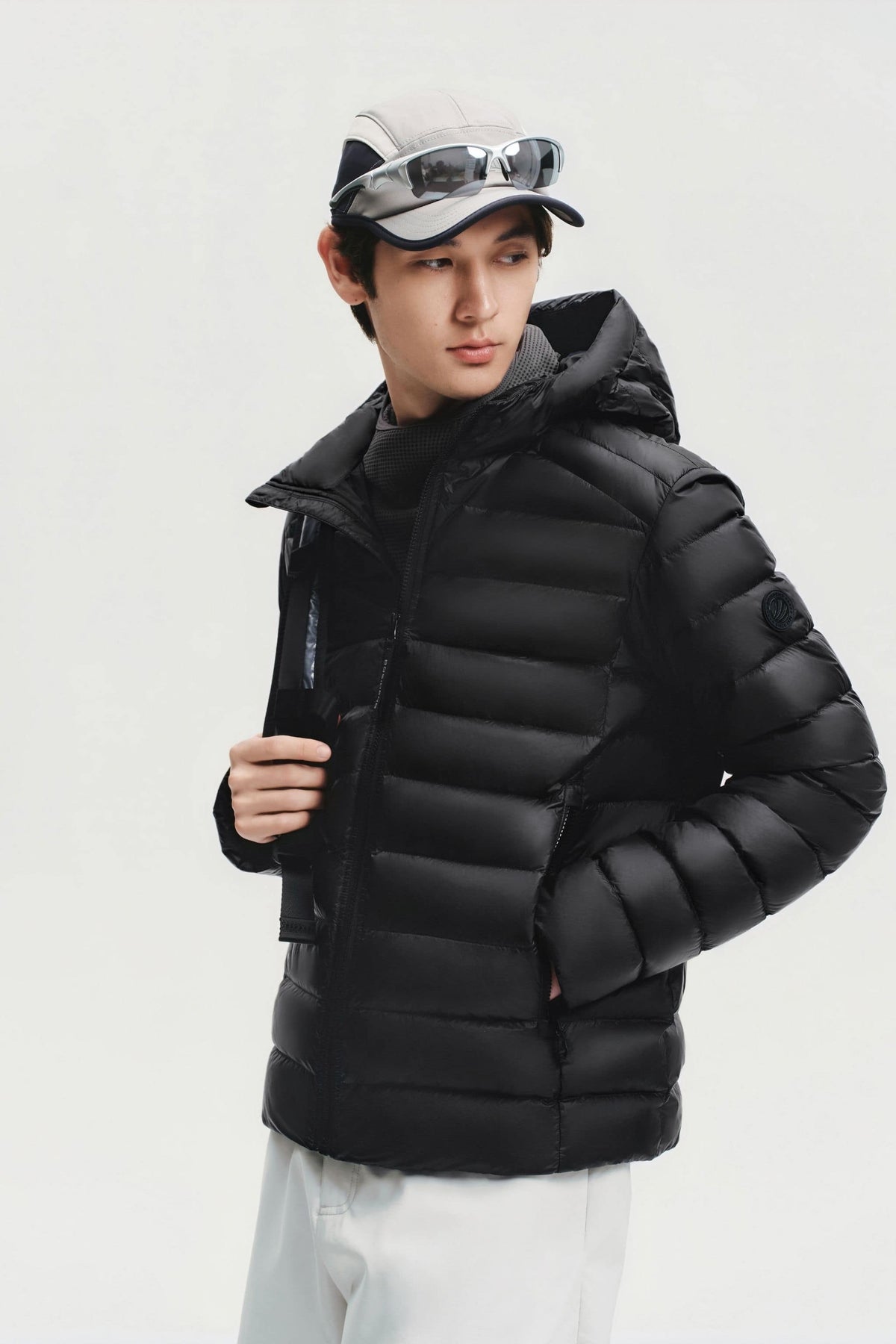 Mens Water-Repellent Goose Down Jacket W/ Hood 037M