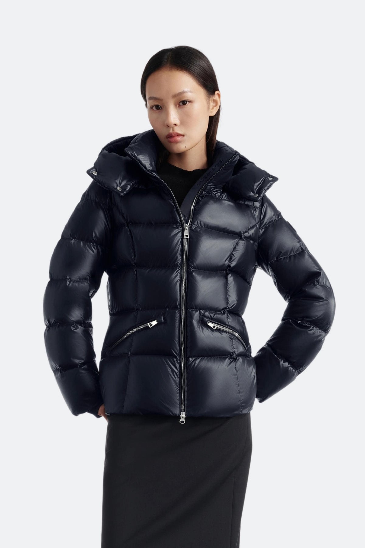 Puff Women's Short Goose Down Jacket with Detachable Hood 124