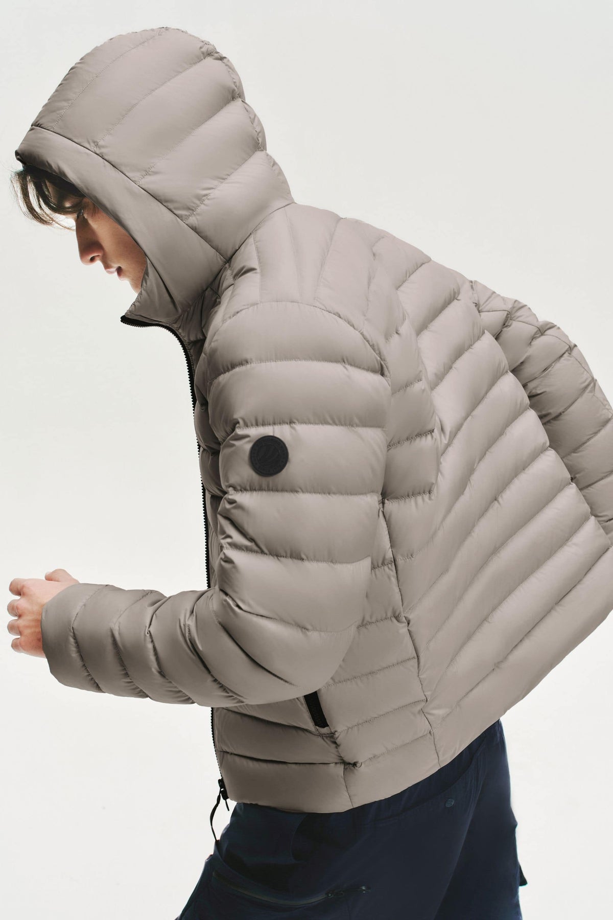 Mens Water-Repellent Goose Down Jacket W/ Hood 037M