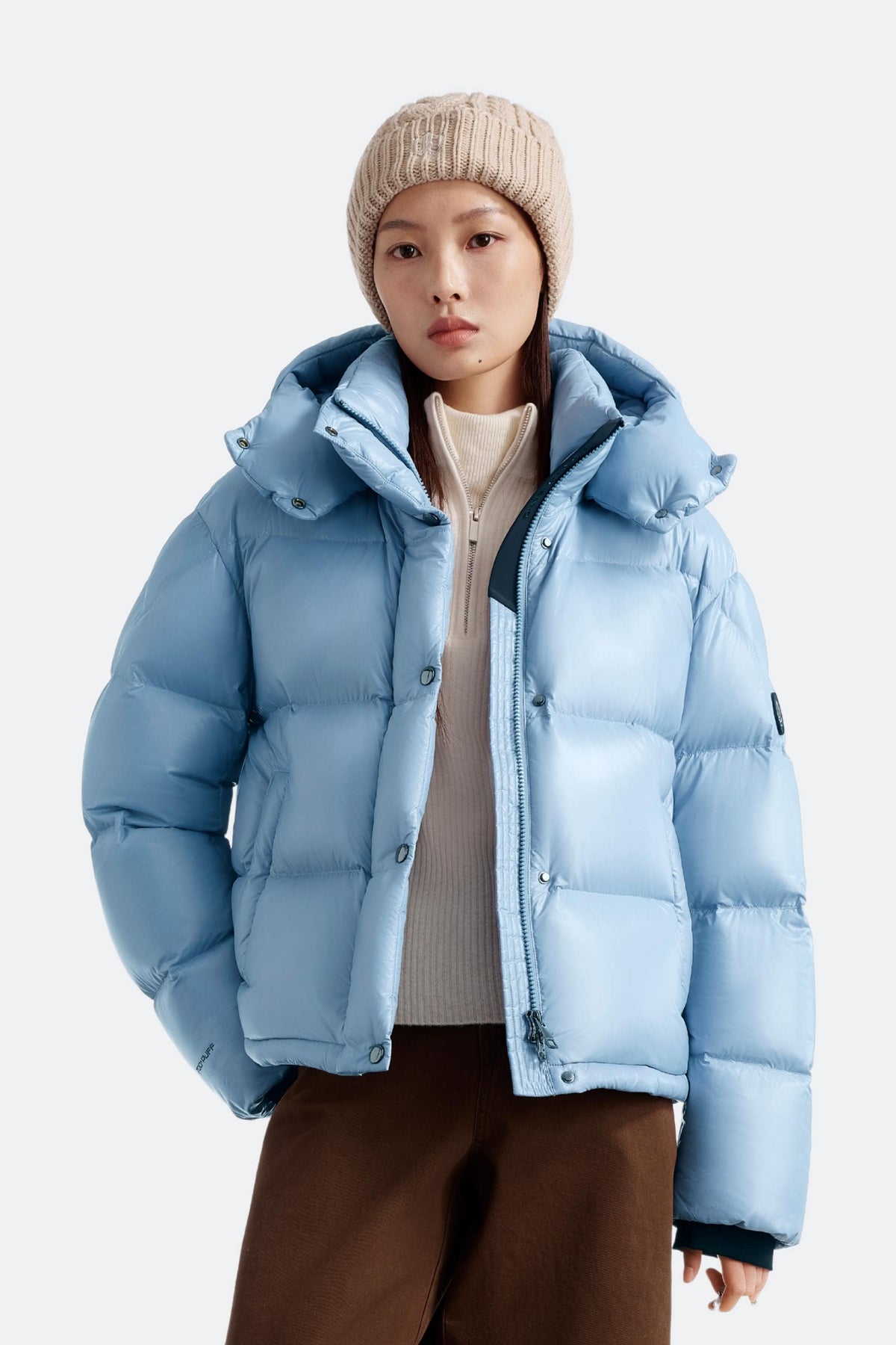 Puff Women's Short Goose Down Jacket with Detachable Hood 114