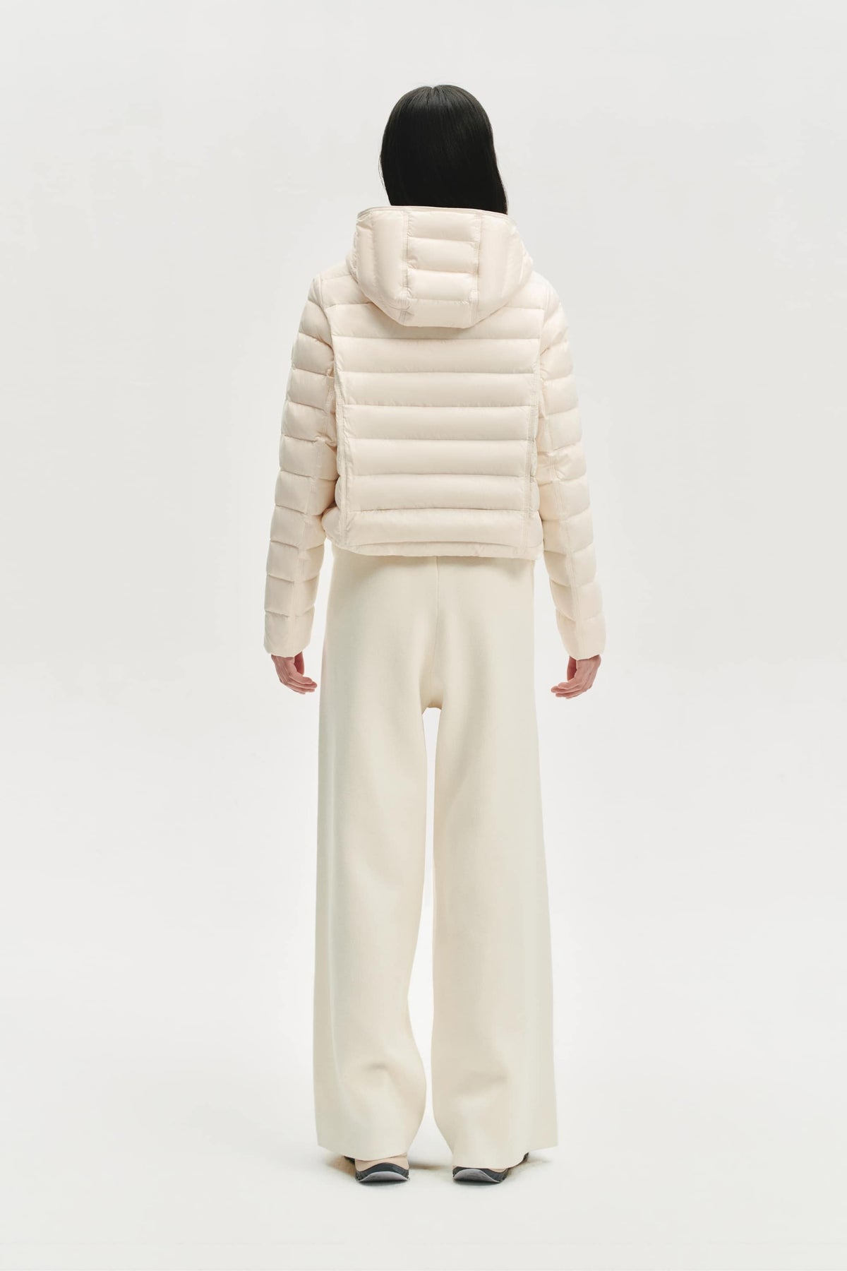 Womens Oversized Goose Down Jacket W/ Hood 054M