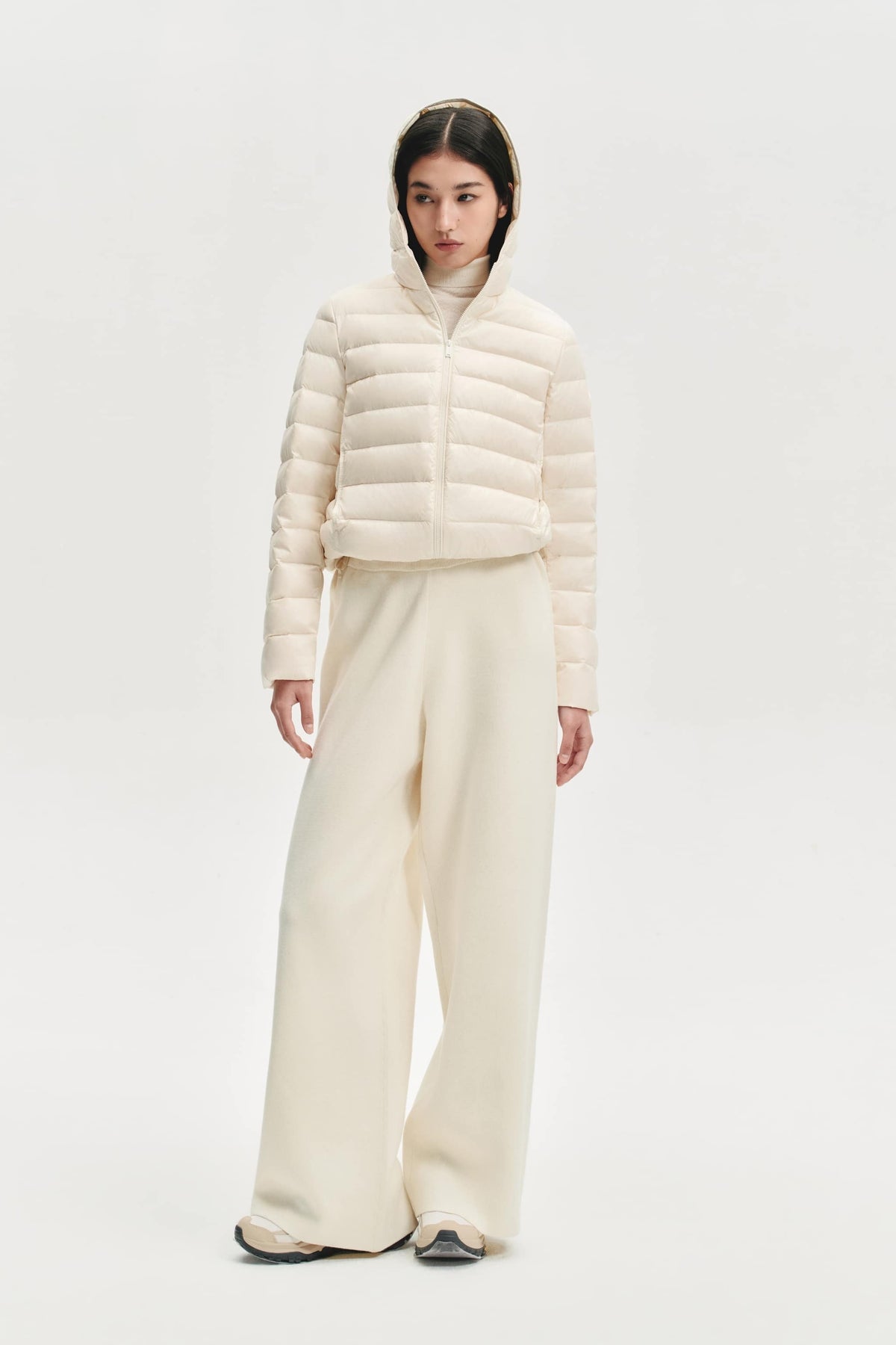 Womens Oversized Goose Down Jacket W/ Hood 054M